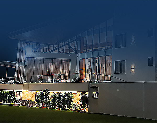 Stay Royal with Comfort
        Experience the best of hospitality at IJ CROWNE